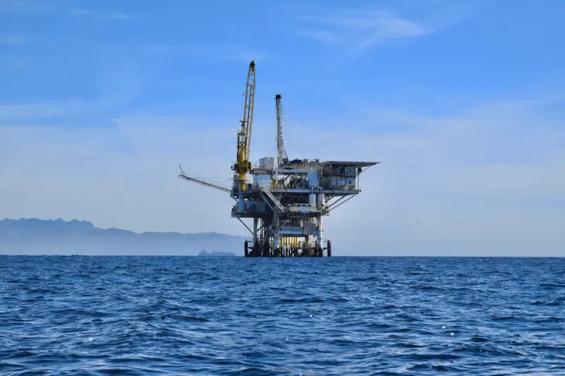 Brent olie boven $110 na terugkeer Chinese schepen bij Straat van Hormuz