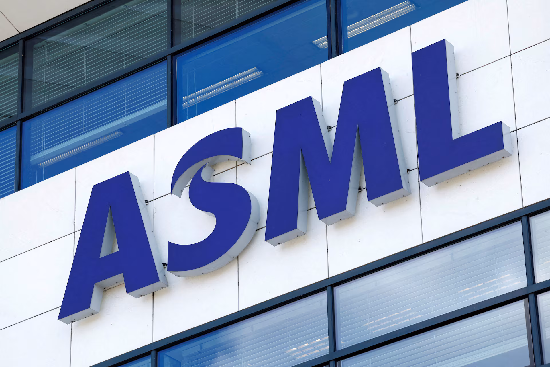 ASML onder vuur: nieuwe Amerikaanse exportbeperkingen raken de kwetsbare China-markt