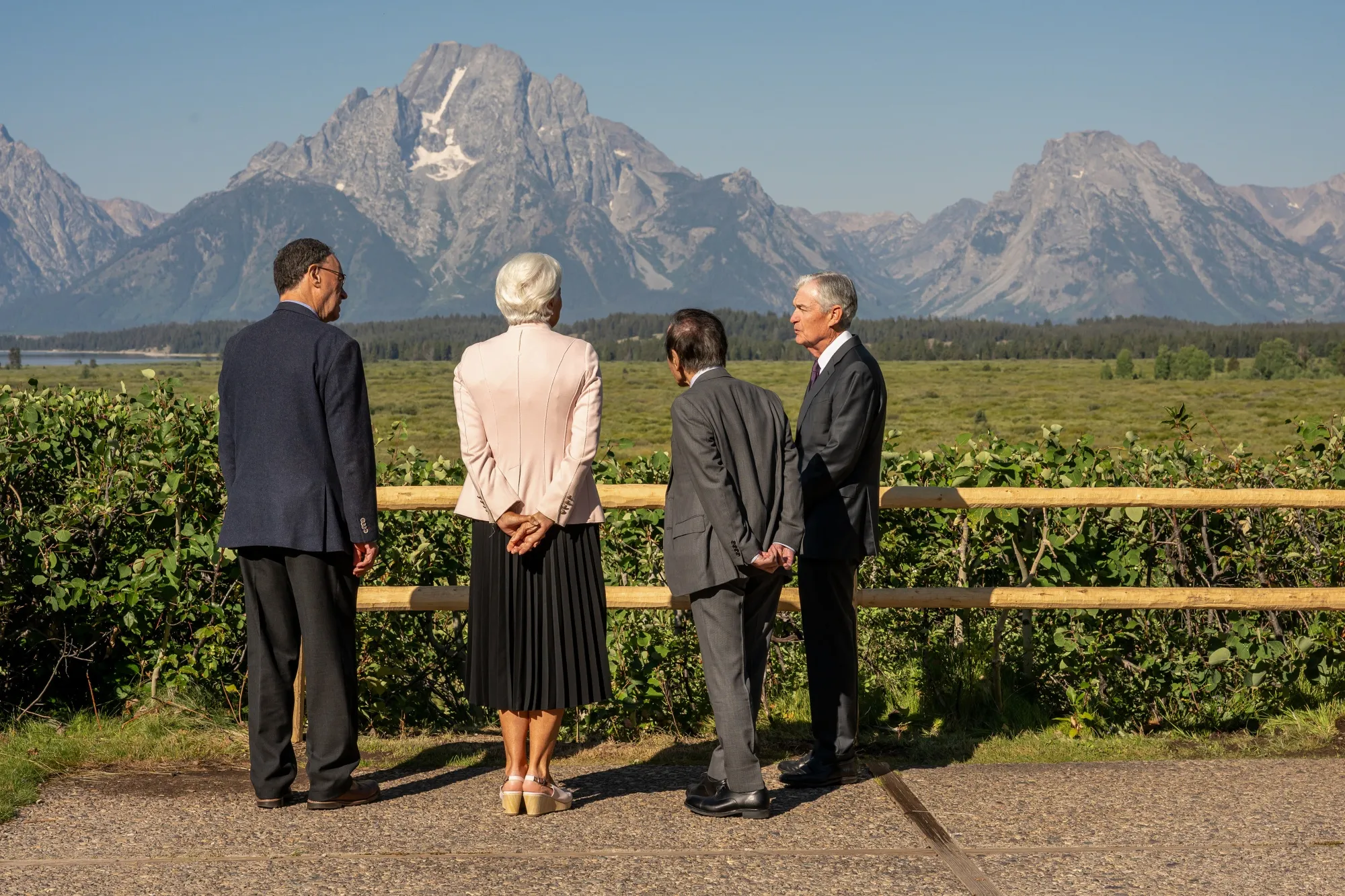 Dollar herstelt fors: markt wacht gespannen op Powell bij Jackson Hole