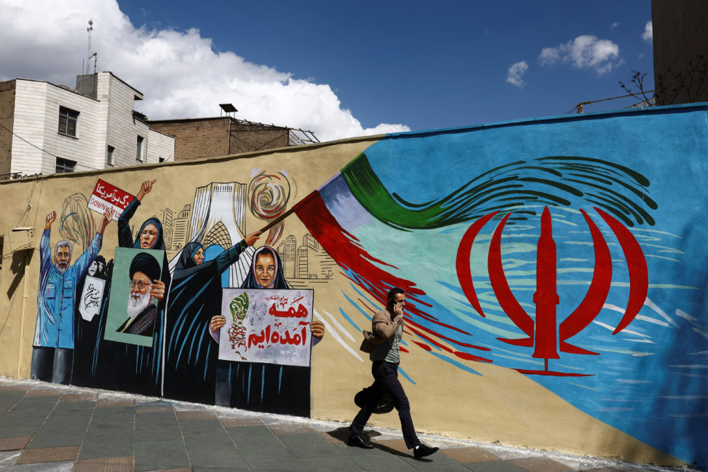 Vredesgesprekken Iran klappen, olie boven 100 dollar — en toch stijgen de markten