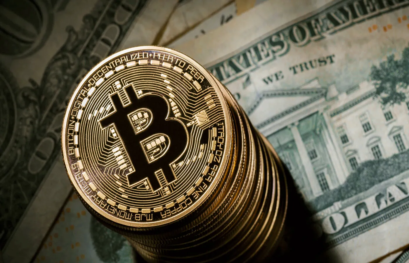 Bitcoin worstelt onder $70.000: ETF-instroom droogt op en whales verkopen